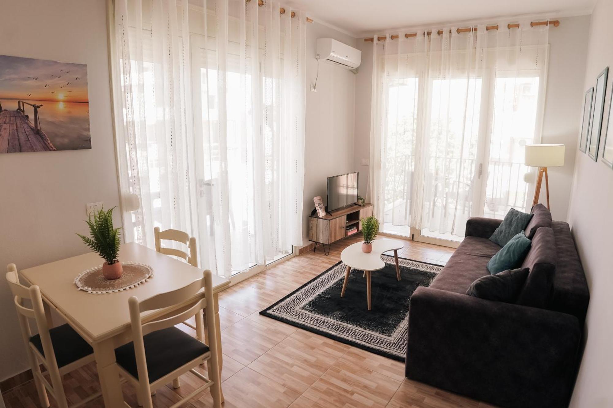 Rrapi Seaview Penthouse - By Eka Luxury * Vlorë